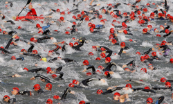 Triathlon mass swim start